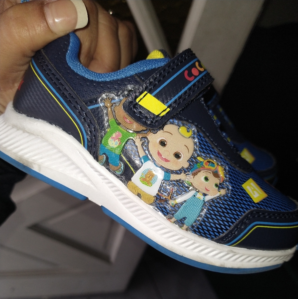 Cocomelon toddler boys light up sneakers
